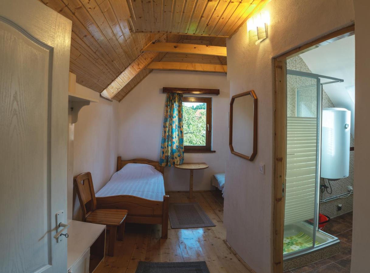 Sziklakert - Életöröm Vendégház Rimetea Esterno foto