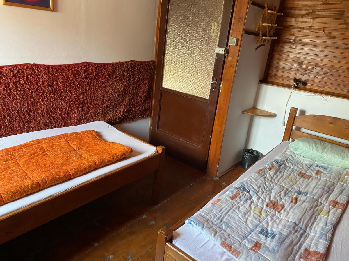 Sziklakert - Életöröm Vendégház Rimetea Esterno foto
