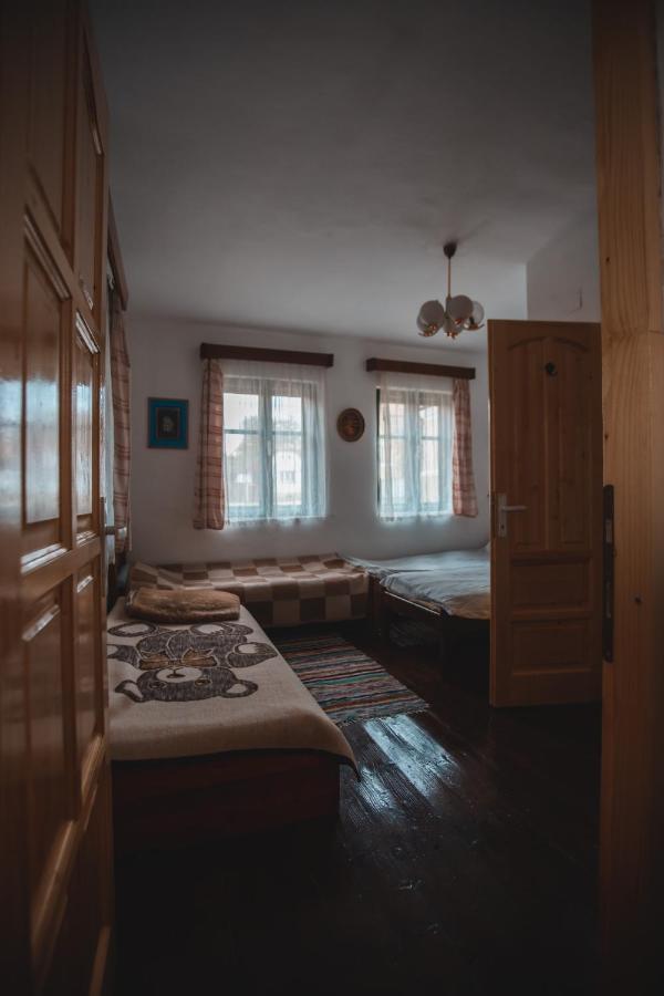 Sziklakert - Életöröm Vendégház Rimetea Esterno foto